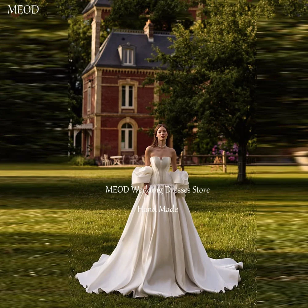 MEOD Satin Wedding Dresses Sweetheart Sleeveless With Shawl Simple Vestido De Novia A Line Elegant Vestidos Mujer Customized
MEOD Satin Wedding Dresses Sweetheart Sleeveless With Shawl Simple Vestido De Novia A Line Elegant Vestidos Mujer Customized