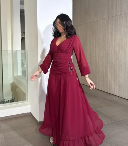 Red V Neck Prom Dress Long Sleeves Floor Length Evening Dresses Dubai Beaded Wedding Party Dresses For Women Customized
Red V Neck Prom Dress Long Sleeves Floor Length Evening Dresses Dubai Beaded Wedding Party Dresses For Women Customized