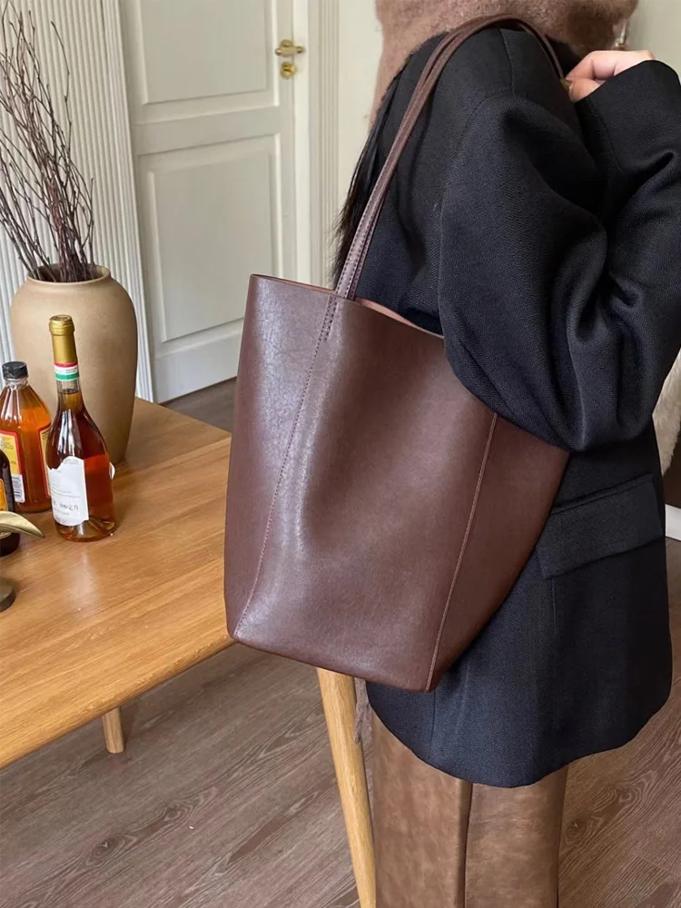 2026 New Korean Style Bucket Bag, Minimalist Chic Commute Bag, Hot-selling Women's Mommy & Me Bag, Fashion Versatile Underarm Ba
2026 New Korean Style Bucket Bag, Minimalist Chic Commute Bag, Hot-selling Women's Mommy & Me Bag, Fashion Versatile Underarm Ba