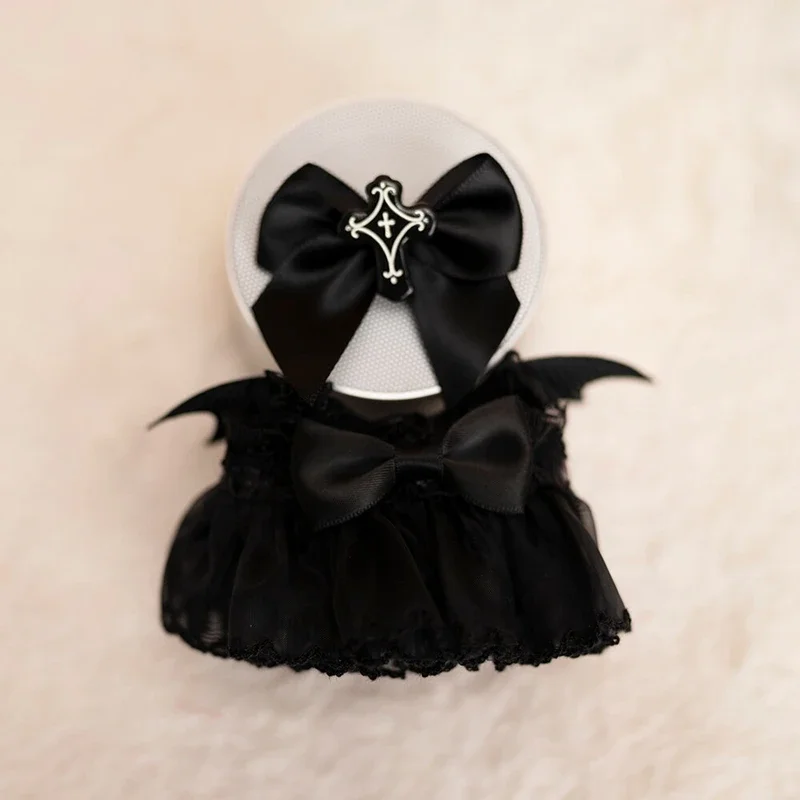 17cm Labubu Doll Clothes Gothic Style Black Dress Set With Bow Hair Accessory Suitable For V1 V2 Dolls Kawaii Outfit DIY Gift
17cm Labubu Doll Clothes Gothic Style Black Dress Set With Bow Hair Accessory Suitable For V1 V2 Dolls Kawaii Outfit DIY Gift