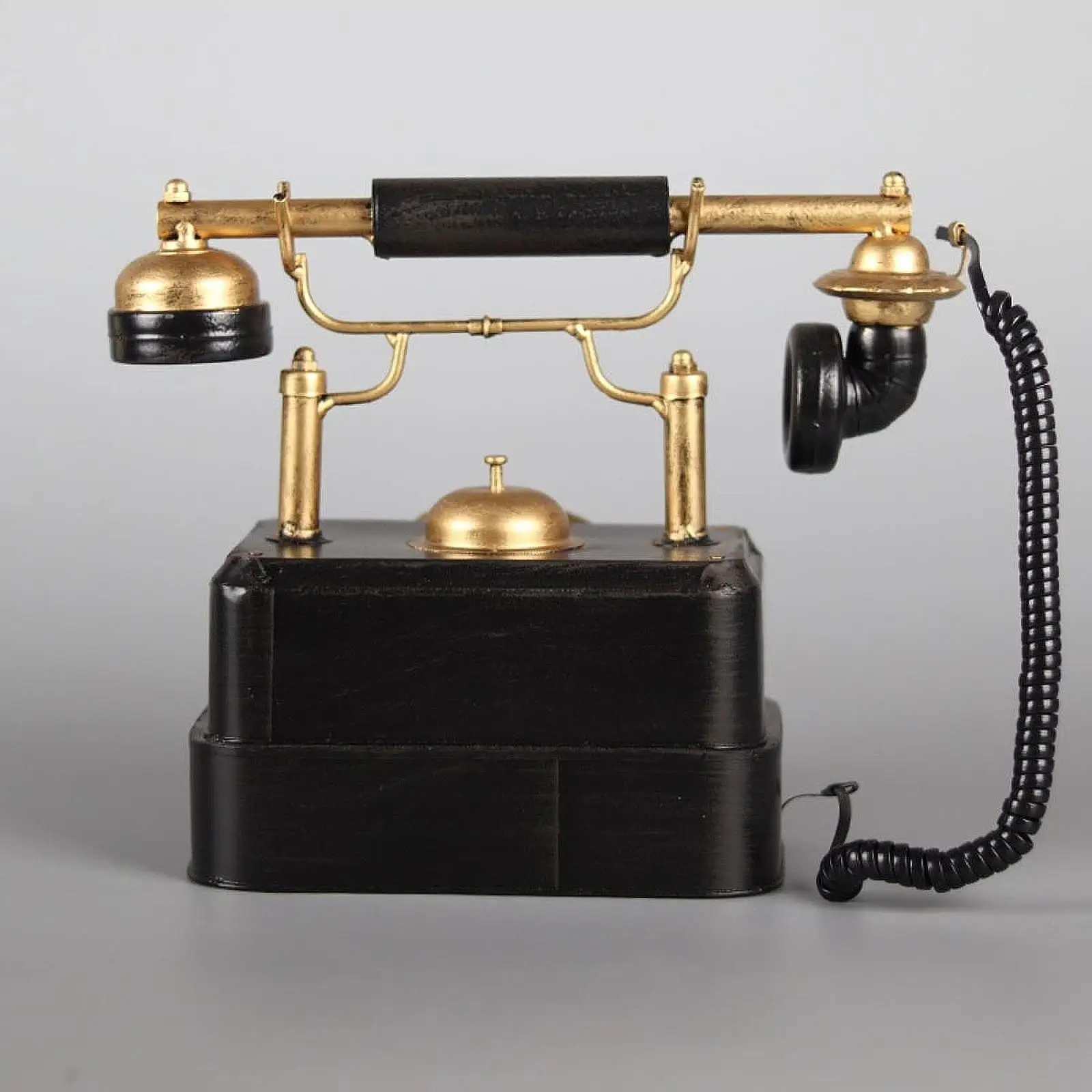 Telephone Model Tabletop Ornament Phone Model Iron Antique Desk Decoration Corded Telephone Model for Home Living Room Hotel
Telephone Model Tabletop Ornament Phone Model Iron Antique Desk Decoration Corded Telephone Model for Home Living Room Hotel