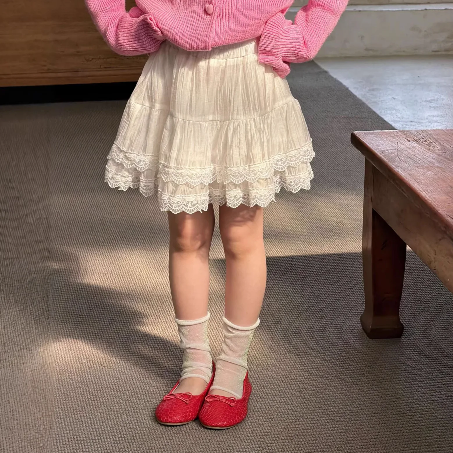 Girls Half Length Skirt 2026 Spring and Summer New Children Short Lace Cake Skirt Stylish Pleated Skirt
Girls Half Length Skirt 2026 Spring and Summer New Children Short Lace Cake Skirt Stylish Pleated Skirt