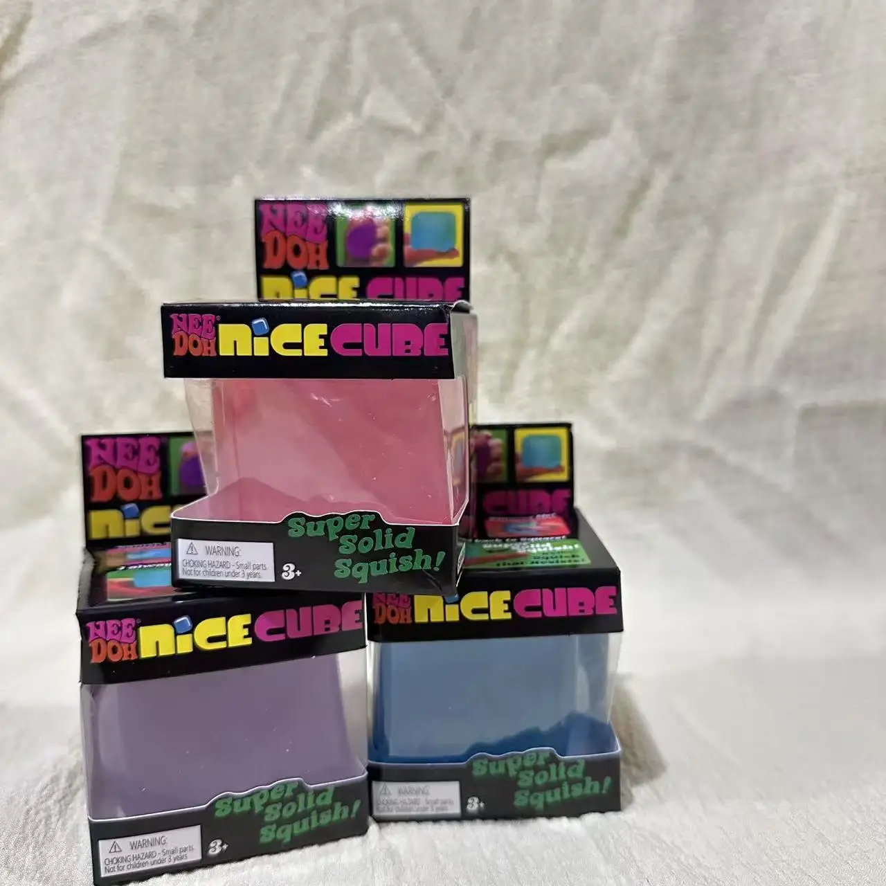 CV Nee doh Nice Cube, Juguetes Sensoriales Antiestrés, Cubo para Aliviar la Ansiedad
CV Nee doh Nice Cube, Juguetes Sensoriales Antiestrés, Cubo para Aliviar la Ansiedad