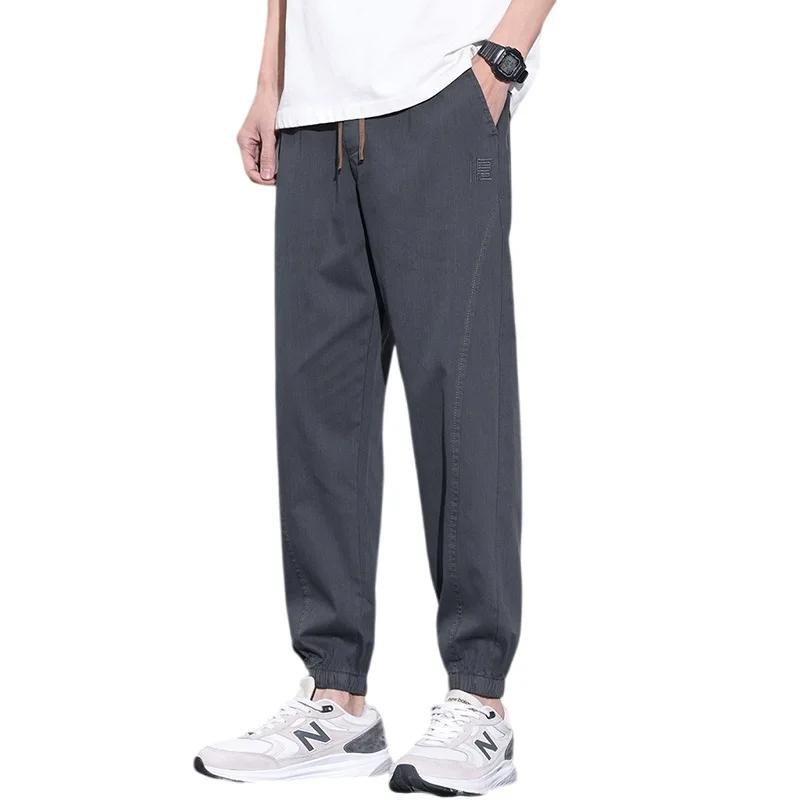 Simple Solid Color Handsome Men's Pants Advanced Sense New Elastic Waist Male Adult Gentleman Comfortable Loose Senior High-end
Simple Solid Color Handsome Men's Pants Advanced Sense New Elastic Waist Male Adult Gentleman Comfortable Loose Senior High-end
