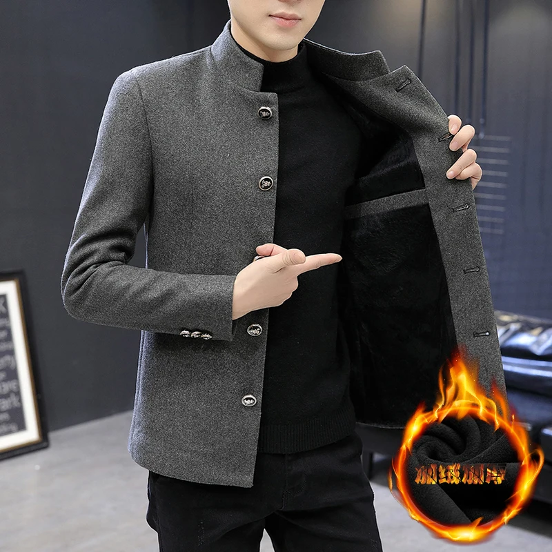 Autumn Winter Stand Collar Woolen Suit Jacket for Men Thickened Warm Casual Business Jacket Social Streetwear Trench Overcoat
Autumn Winter Stand Collar Woolen Suit Jacket for Men Thickened Warm Casual Business Jacket Social Streetwear Trench Overcoat