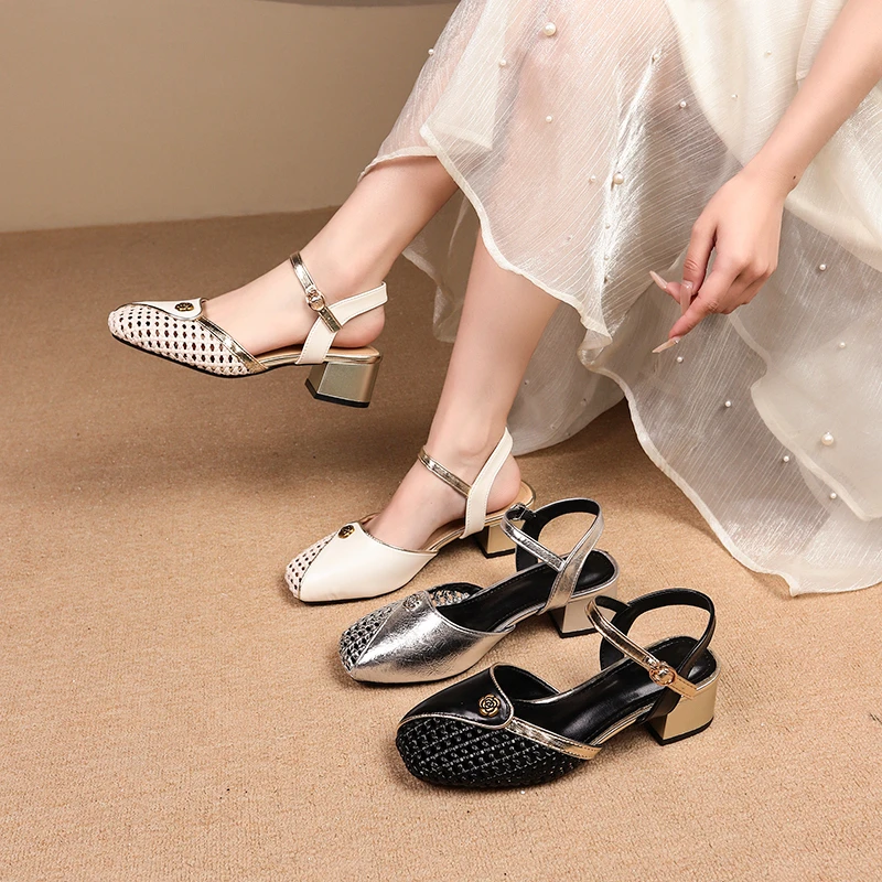 Women's Hollow Out Closed Toe Sandals Square Toe Block Heel Ankle Strap Shoes Retro Breathable Casual Pumps for Summer
Women's Hollow Out Closed Toe Sandals Square Toe Block Heel Ankle Strap Shoes Retro Breathable Casual Pumps for Summer