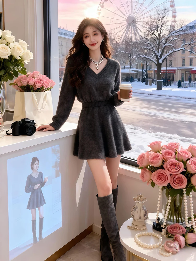 2025 Autumn Winter New Style Women's Knitted Top And Skirt Set Pure Desire Casual Comfortable mid Stretch High Waist Short Skirt
2025 Autumn Winter New Style Women's Knitted Top And Skirt Set Pure Desire Casual Comfortable mid Stretch High Waist Short Skirt