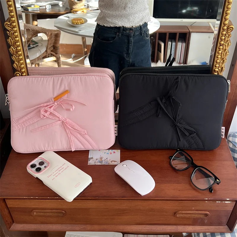 Cute bow Laptop Storage Bag 13.6/14/15/15.6 Inch For Macbook Air13 Pro16 Xiaomi Lenovo Dell Notebook Ipad Pro11 Tablet Pouch
Cute bow Laptop Storage Bag 13.6/14/15/15.6 Inch For Macbook Air13 Pro16 Xiaomi Lenovo Dell Notebook Ipad Pro11 Tablet Pouch