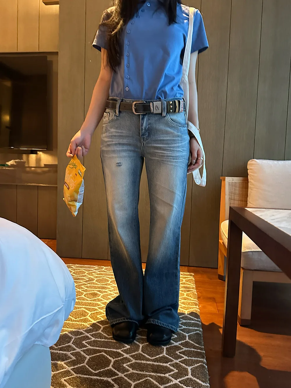 Low Waist Bell Bottom Denim Jeans Women's Slimming Long Pants Summer New Style Heavy Wash Cotton Straight Leg Jeans
Low Waist Bell Bottom Denim Jeans Women's Slimming Long Pants Summer New Style Heavy Wash Cotton Straight Leg Jeans