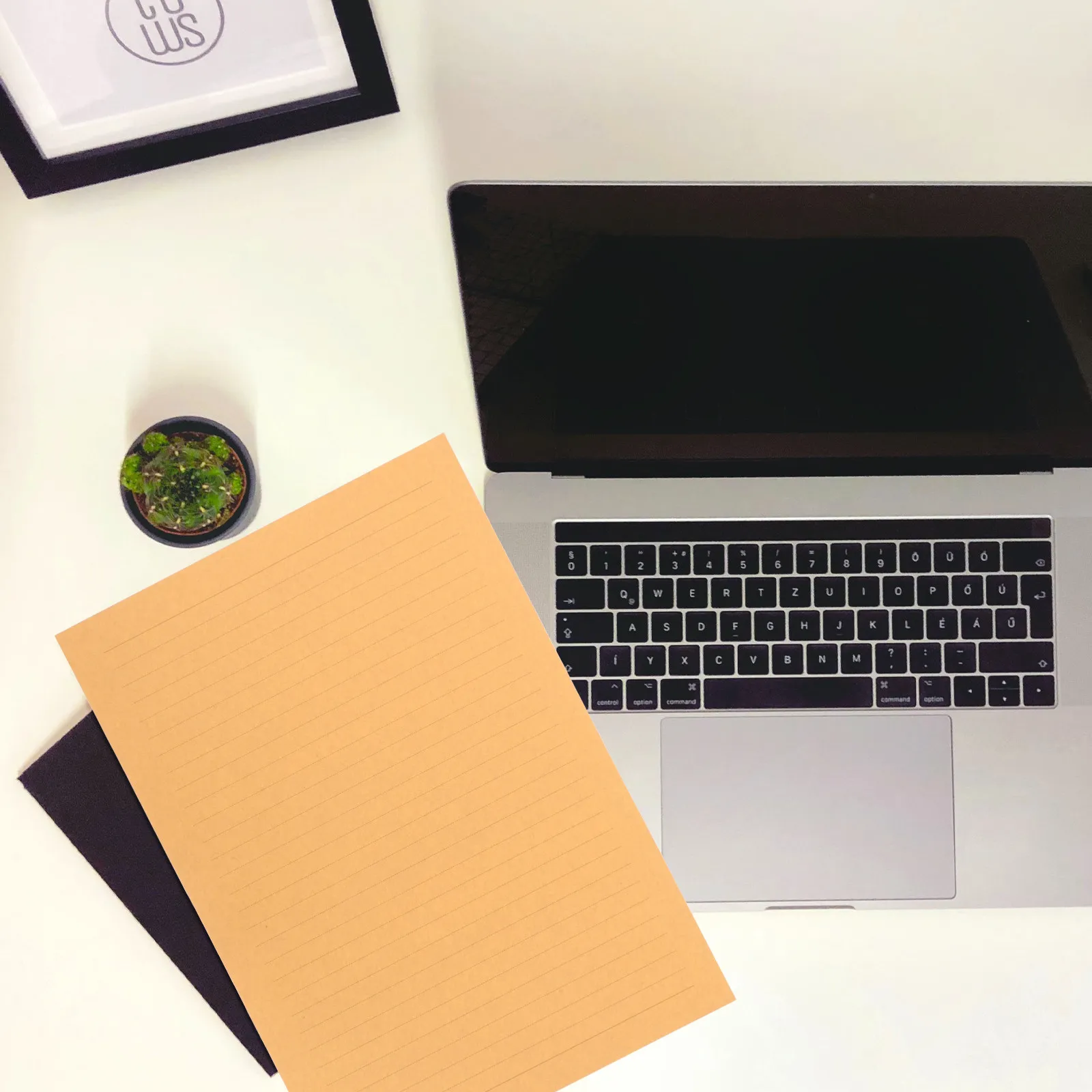 50 Sheets Creative Vintage Letter Paper Kraft Writing Paper Smooth Texture Blank Stationery for Letters Poems Messages Painting
50 Sheets Creative Vintage Letter Paper Kraft Writing Paper Smooth Texture Blank Stationery for Letters Poems Messages Painting