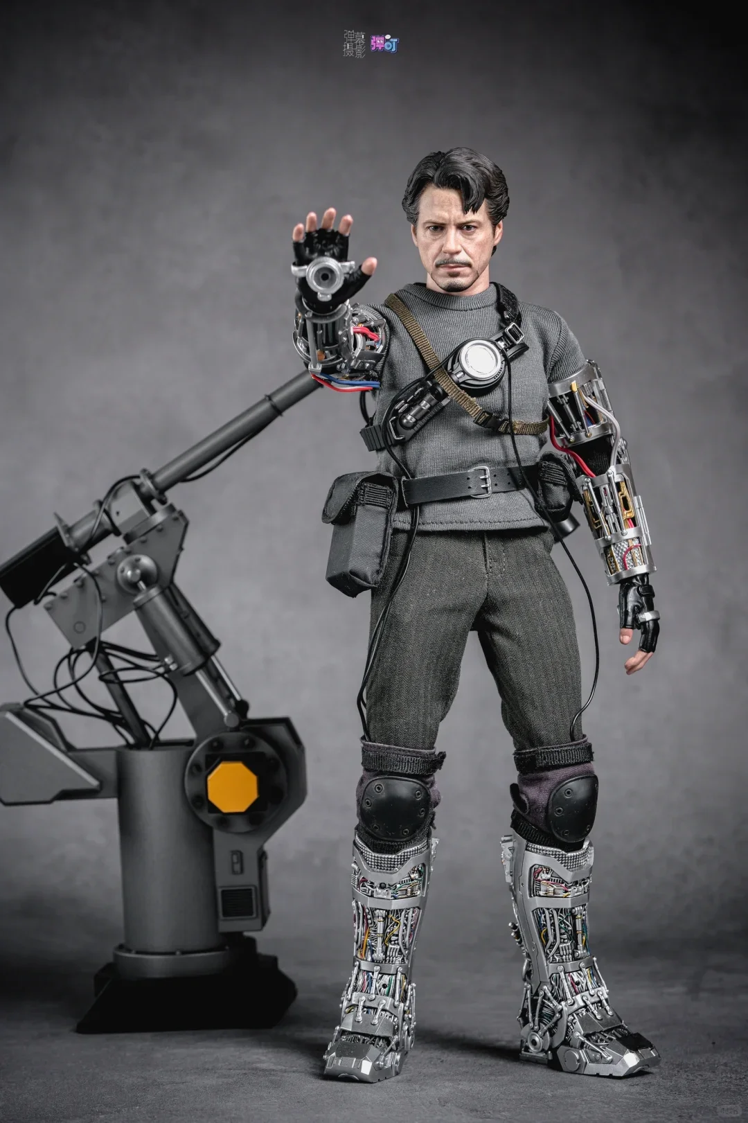 Hot Toys Iron Man Tony Stark Mechanical Test 1:6 Scale Collector'S Doll Collection Ornament Festival Gifts Home Decor For Boys
Hot Toys Iron Man Tony Stark Mechanical Test 1:6 Scale Collector'S Doll Collection Ornament Festival Gifts Home Decor For Boys