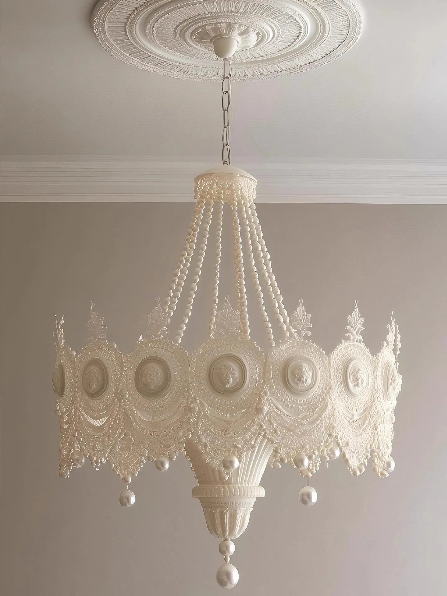 Y Pearl pendant lamp French retro simple high-end living room light luxury style warm romantic art hall decoration light
Y Pearl pendant lamp French retro simple high-end living room light luxury style warm romantic art hall decoration light