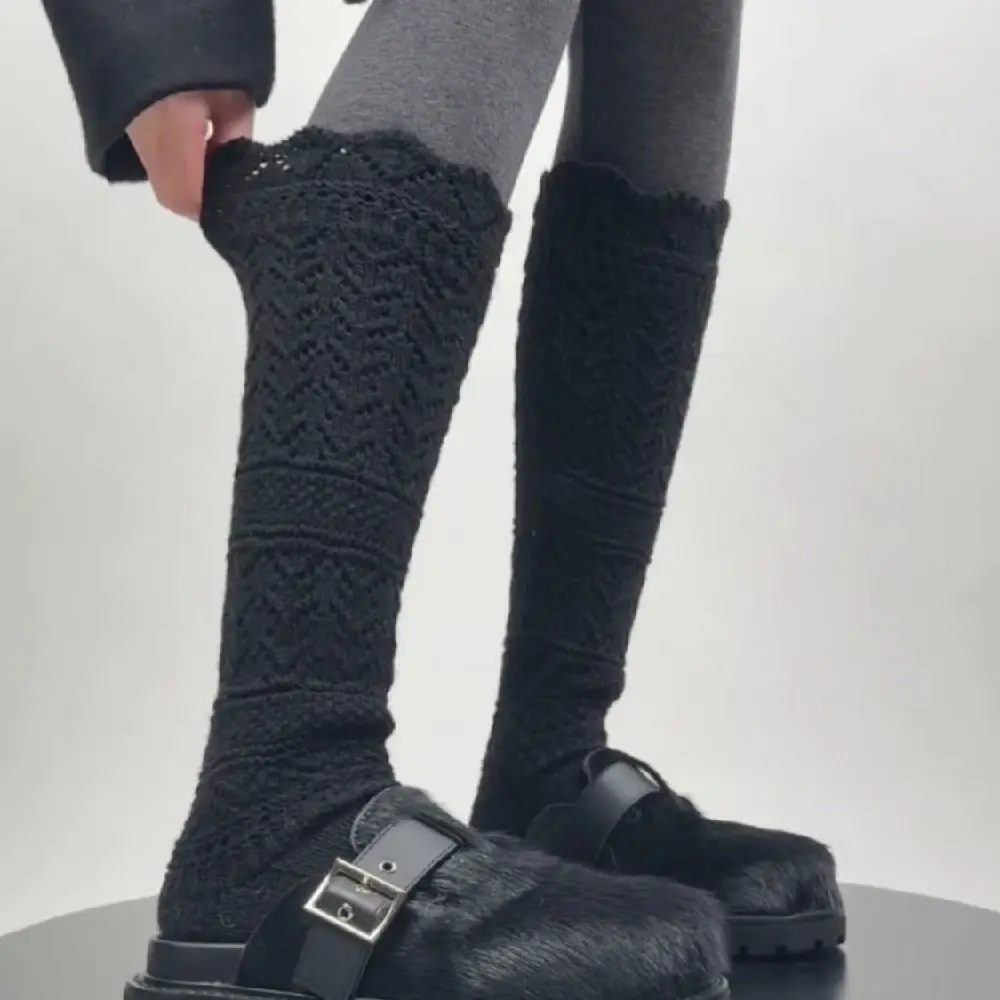 Simple Y2K Knitted Foot Cover Sweet Warm Lolita Boots Cover Mesh Design Hollow Out JK Knee High Socks Autumn/Winter
Simple Y2K Knitted Foot Cover Sweet Warm Lolita Boots Cover Mesh Design Hollow Out JK Knee High Socks Autumn/Winter