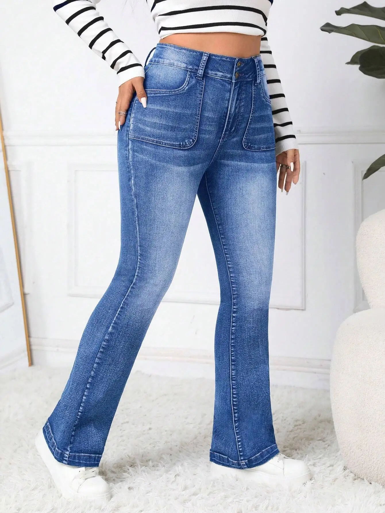 Plus Size High Waist Flared Jeans For Women Casual Denim Pants
Plus Size High Waist Flared Jeans For Women Casual Denim Pants