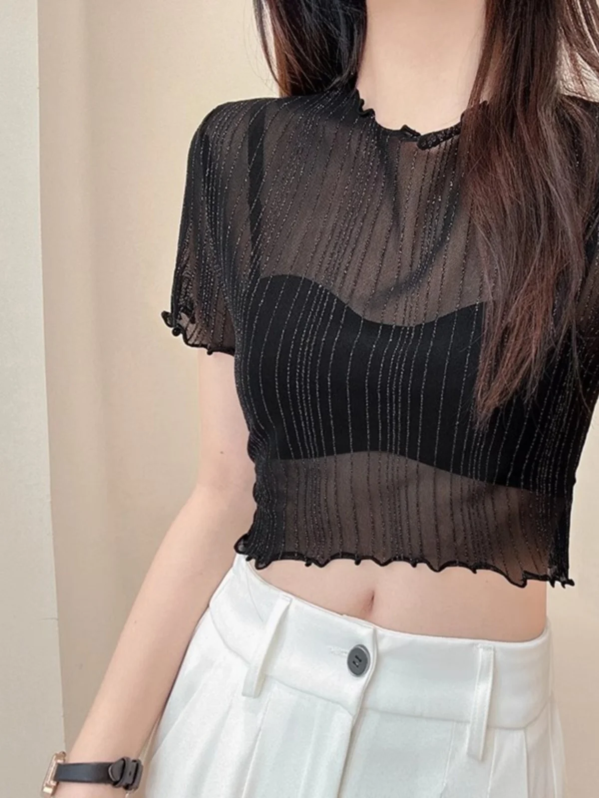 Black Lace Base Shirt Women Summer Thin Strap Mesh Top Short Sleeve T-Shirt Wood Grain Net Shirt Breathable Skin-Friendly
Black Lace Base Shirt Women Summer Thin Strap Mesh Top Short Sleeve T-Shirt Wood Grain Net Shirt Breathable Skin-Friendly