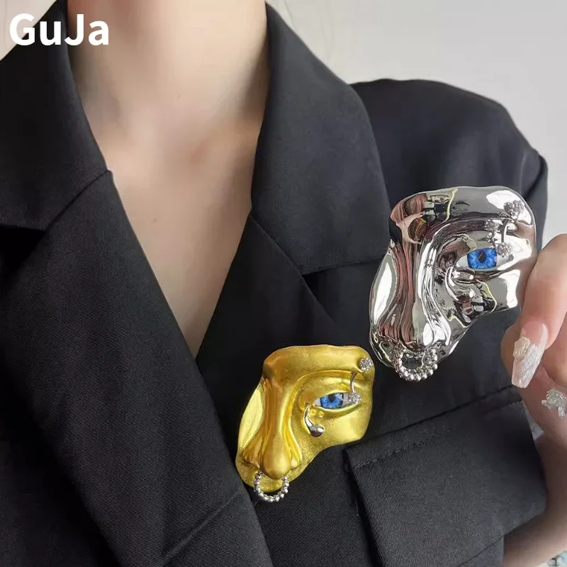 Modern Jewelry Luxury Temperament Personality Cool Design Metal Face Brooches For Women Female Gifts Exaggerative Accessories
Modern Jewelry Luxury Temperament Personality Cool Design Metal Face Brooches For Women Female Gifts Exaggerative Accessories