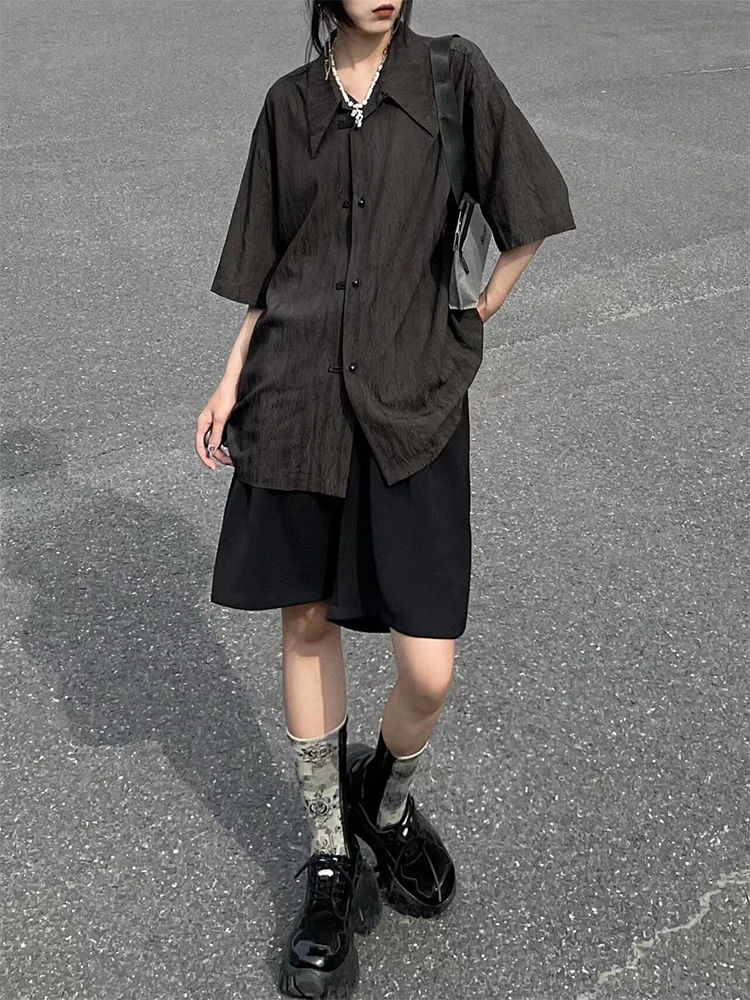 Summer 2026 Dark Style New Chinese Loose Women's Short Sleeve Shirt High-End Feeling Oversized T-Shirt Original Design Casual...
Summer 2026 Dark Style New Chinese Loose Women's Short Sleeve Shirt High-End Feeling Oversized T-Shirt Original Design Casual...