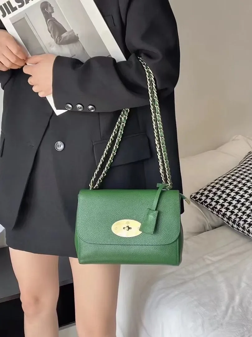 Design Famous Brand Chain Shoulder Bag 100% Genuine Cow Leather Women Messenger Handbag Flap Crossbody Bags For Ladies 100%
Design Famous Brand Chain Shoulder Bag 100% Genuine Cow Leather Women Messenger Handbag Flap Crossbody Bags For Ladies 100%