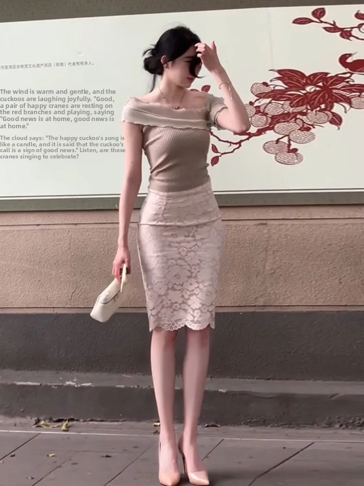 Slim Fit Lace Short Sleeve One Shoulder Summer Korean Style Women's Fashion Set High Waist Skirt And Top High Quality Commute...
Slim Fit Lace Short Sleeve One Shoulder Summer Korean Style Women's Fashion Set High Waist Skirt And Top High Quality Commute...