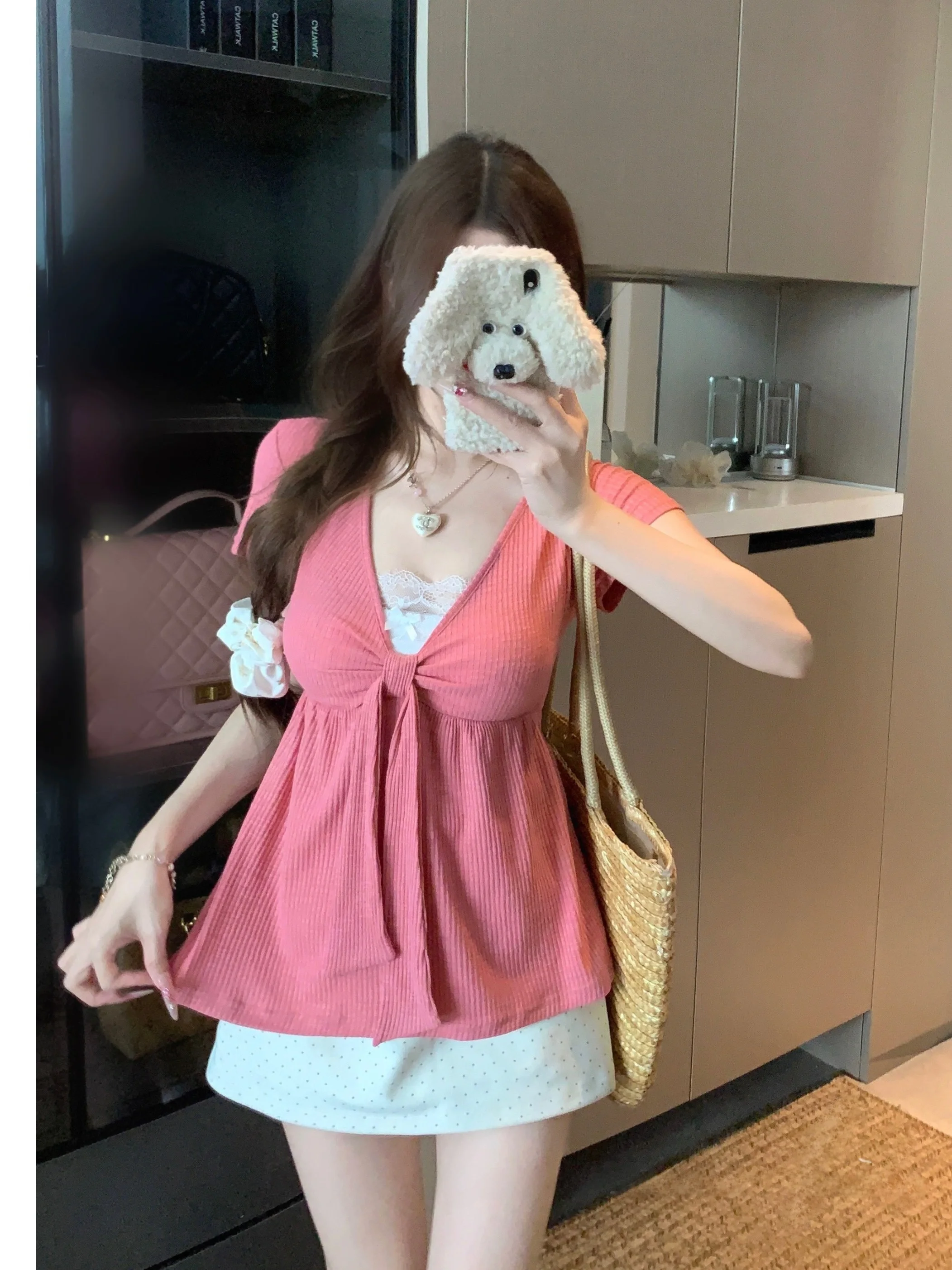 plus Size Women's Lace Trimmed V-Neck Knot Knitted Shirt Summer Elegant Fashionable Top Korean Style Slim Fit
plus Size Women's Lace Trimmed V-Neck Knot Knitted Shirt Summer Elegant Fashionable Top Korean Style Slim Fit