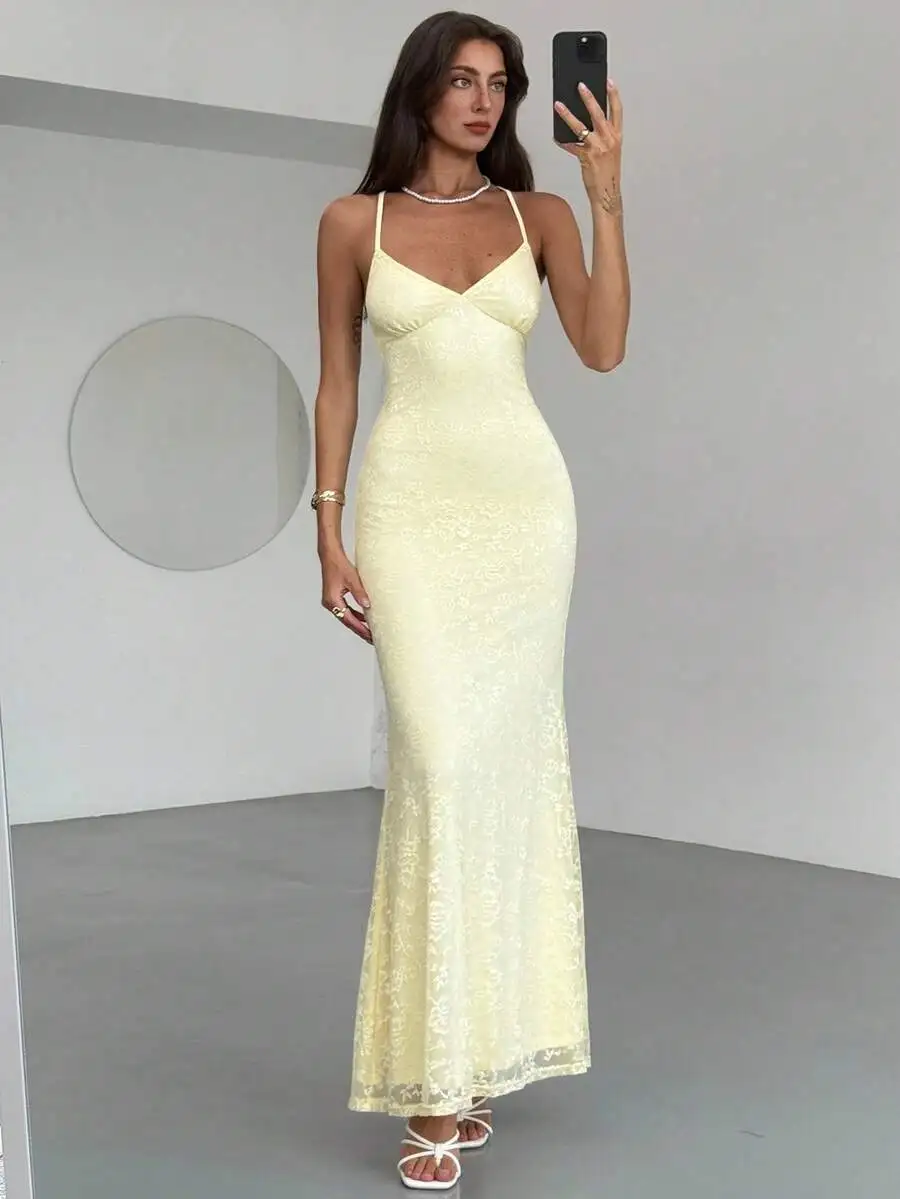 Elegant Lace Backless Halter Maxi Dress For Wedding Guest Prom Party
Elegant Lace Backless Halter Maxi Dress For Wedding Guest Prom Party