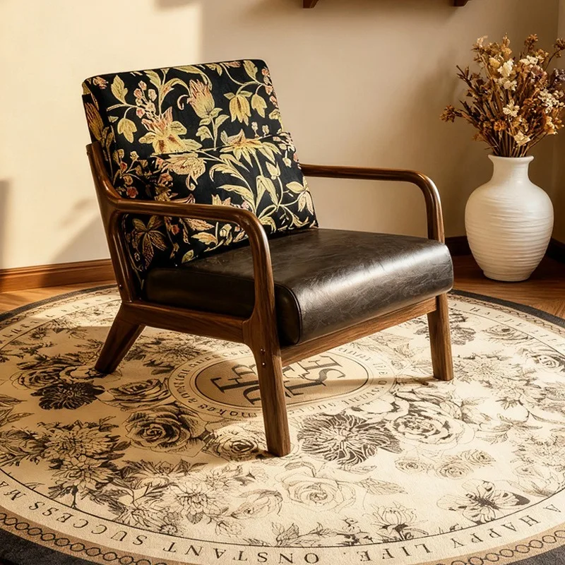 Balcony leisure table and chair combination one table and two chairs three-piece set small single sofa chair
Balcony leisure table and chair combination one table and two chairs three-piece set small single sofa chair