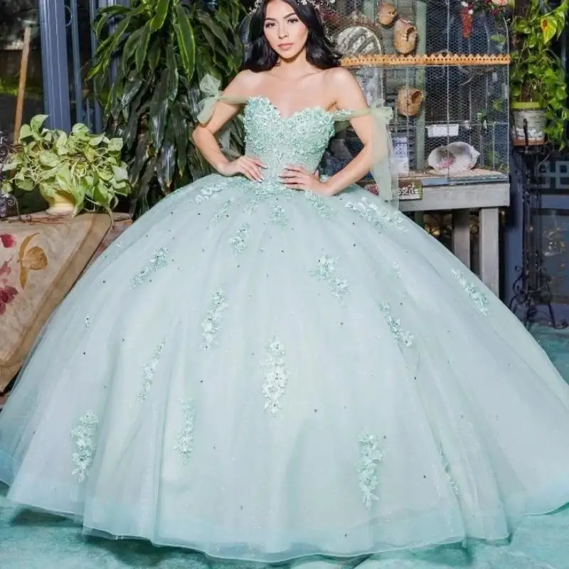 Mint Green Shiny Quinceanera Dresses Ball Gown Off The Shoulder Lace Applique Beading Tull Mexico Corset Sweet 16 Dress Vestidos
Mint Green Shiny Quinceanera Dresses Ball Gown Off The Shoulder Lace Applique Beading Tull Mexico Corset Sweet 16 Dress Vestidos