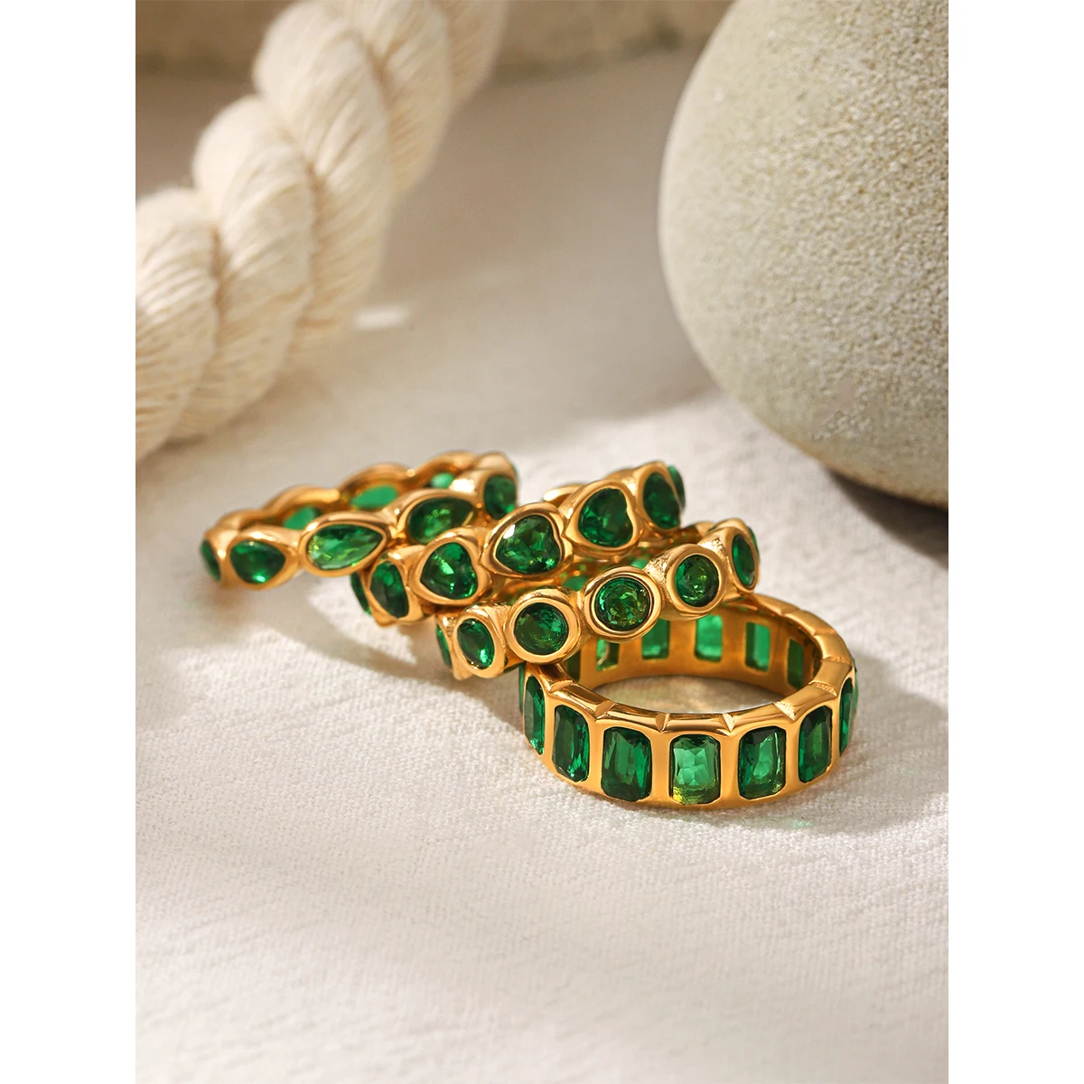 18K Gold Plated Stainless Steel Multi Cut Green Zircon Ring Tarnish Resistant Waterproof Party Jewelry For Women Daily Wear Gift
18K Gold Plated Stainless Steel Multi Cut Green Zircon Ring Tarnish Resistant Waterproof Party Jewelry For Women Daily Wear Gift