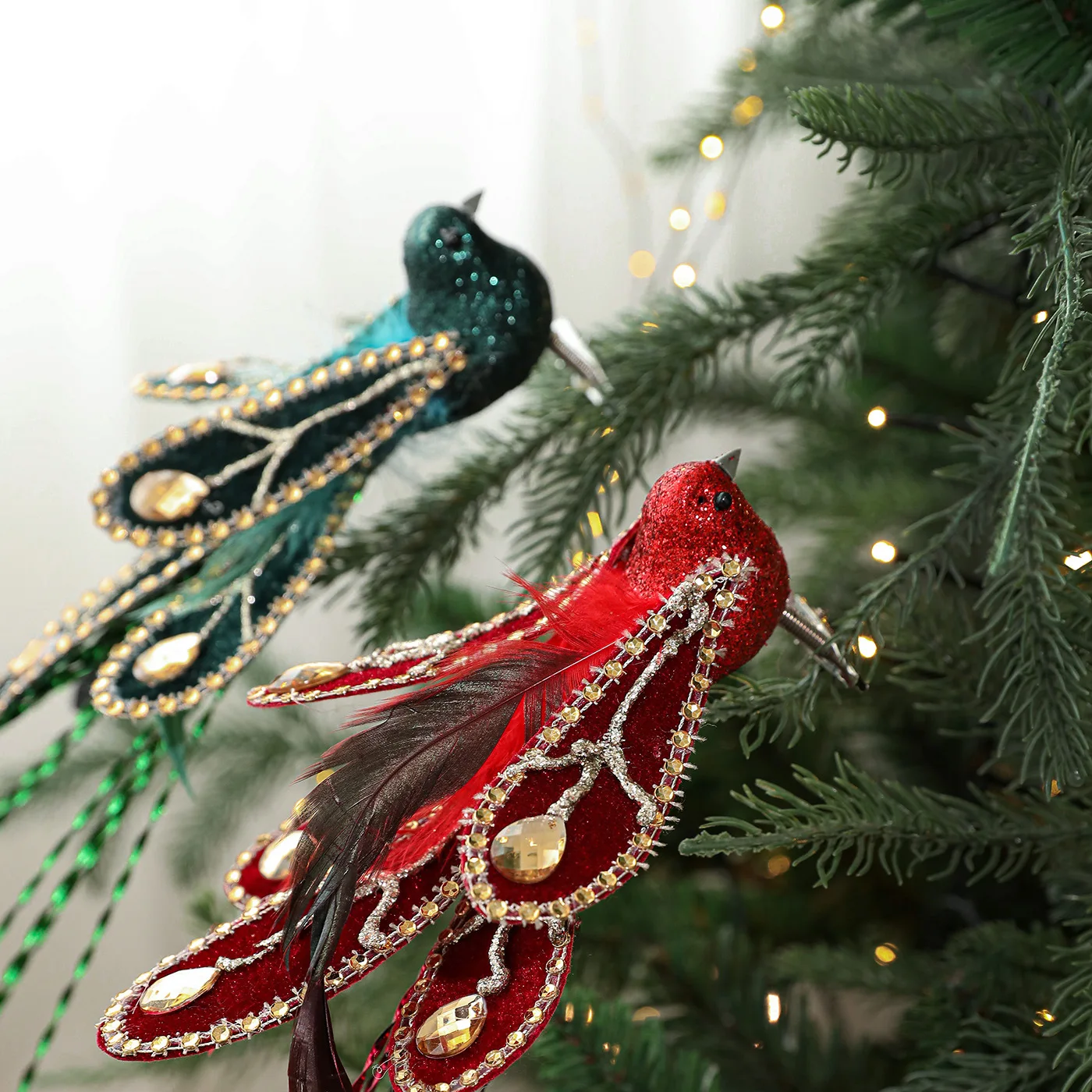 Christmas Tree Bird Flying Bird Sticky Drill Clip Colorful Feather Simulation Bird Gardening Tree Branch Decoration Props Layout
Christmas Tree Bird Flying Bird Sticky Drill Clip Colorful Feather Simulation Bird Gardening Tree Branch Decoration Props Layout