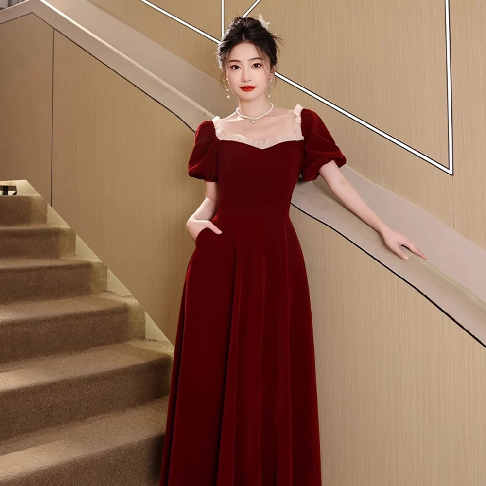 Women's Vintage Ruffles Square Collar Evening Dress Long Sleeve Slim A-line Party Gown 2025 Autumn Winter Velvet Female Dresses
Women's Vintage Ruffles Square Collar Evening Dress Long Sleeve Slim A-line Party Gown 2025 Autumn Winter Velvet Female Dresses