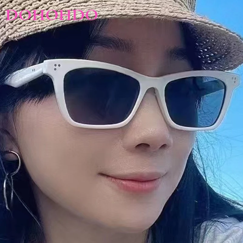 Luxury Brand Rivets Square Sunglasses Women Men Fashion Vintage Cat Eye Small Frame Eyeglasses Driving Shade Sunglasses UV400
Luxury Brand Rivets Square Sunglasses Women Men Fashion Vintage Cat Eye Small Frame Eyeglasses Driving Shade Sunglasses UV400