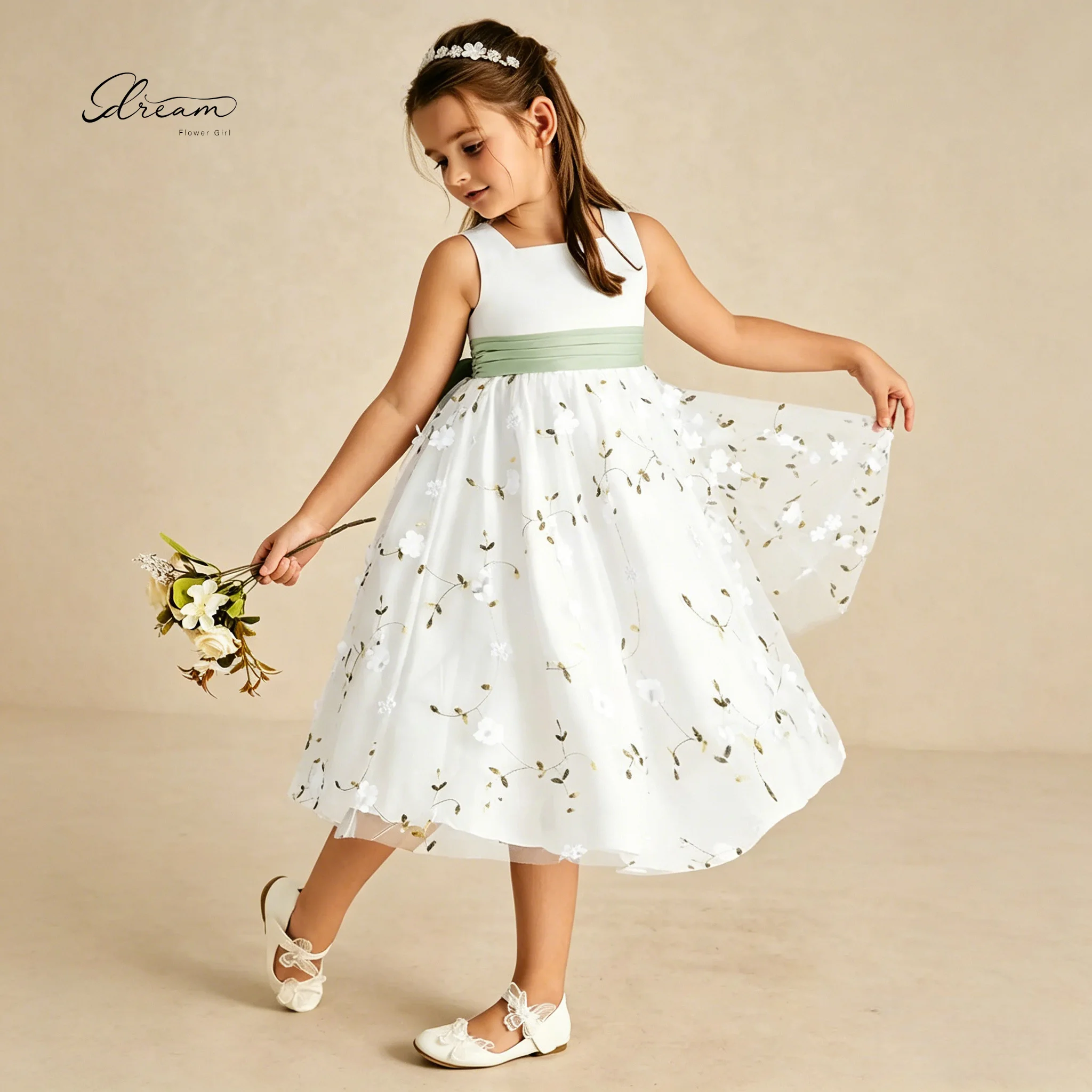 White Flower Brithday Formal Dress Girl Dress Sage Green Sash 3D Floral Embroidery Knee-Length Kids Wedding Party Gown Bow
White Flower Brithday Formal Dress Girl Dress Sage Green Sash 3D Floral Embroidery Knee-Length Kids Wedding Party Gown Bow
