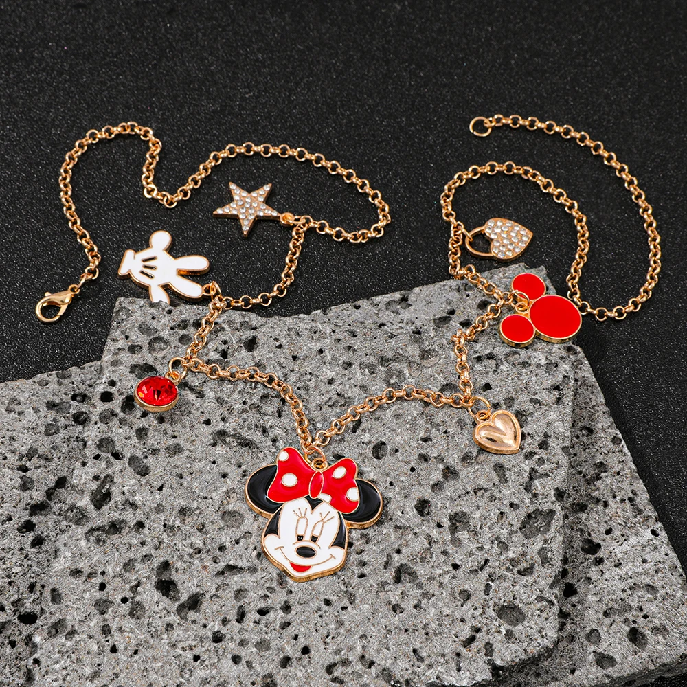 Disney Fashion Anime Minnie Charm Pendant Cute Creative Figure Accessory for Christmas Party Unique Toy Gift 
Disney Fashion Anime Minnie Charm Pendant Cute Creative Figure Accessory for Christmas Party Unique Toy Gift