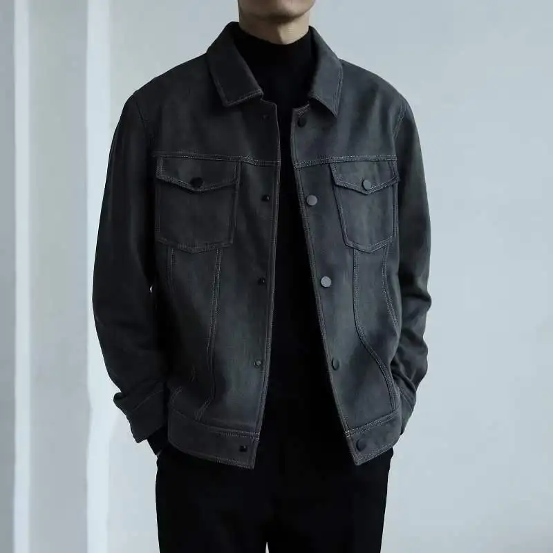 Мужская замшевая куртка свободного кроя в корейском стиле, модная, для весны и осени, рабочая одежда, верхняя одежда, длинный рукав, откидной воротник, декоративные элементы
Мужская замшевая куртка свободного кроя в корейском стиле, модная, для весны и осени, рабочая одежда, верхняя одежда, длинный рукав, откидной воротник, декоративные элементы