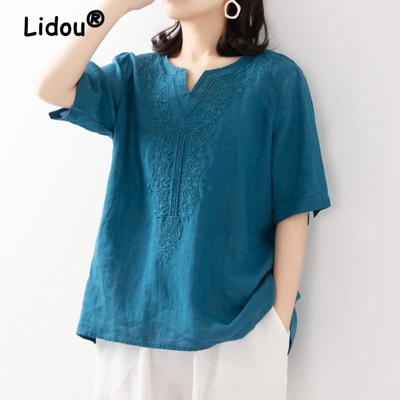 Cotton Linen Lace Women Vintage Embroidery Tops V-Neck Half Sleeve Blouses 2022 Summer New Chinese Loose Wild Pullover T-shirts
Cotton Linen Lace Women Vintage Embroidery Tops V-Neck Half Sleeve Blouses 2022 Summer New Chinese Loose Wild Pullover T-shirts