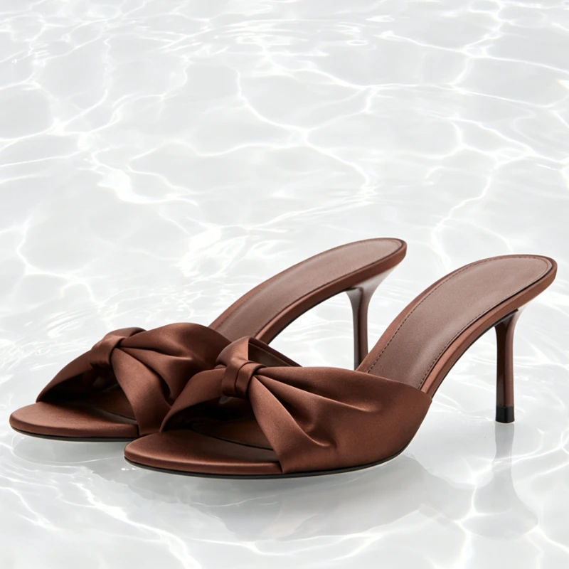 Fashion Brown Silk Heeled Sandals Women Elegant Bow Detail Brand Designer Shoes Sexy Round-toe Open-toe Slide Sandals
Fashion Brown Silk Heeled Sandals Women Elegant Bow Detail Brand Designer Shoes Sexy Round-toe Open-toe Slide Sandals
