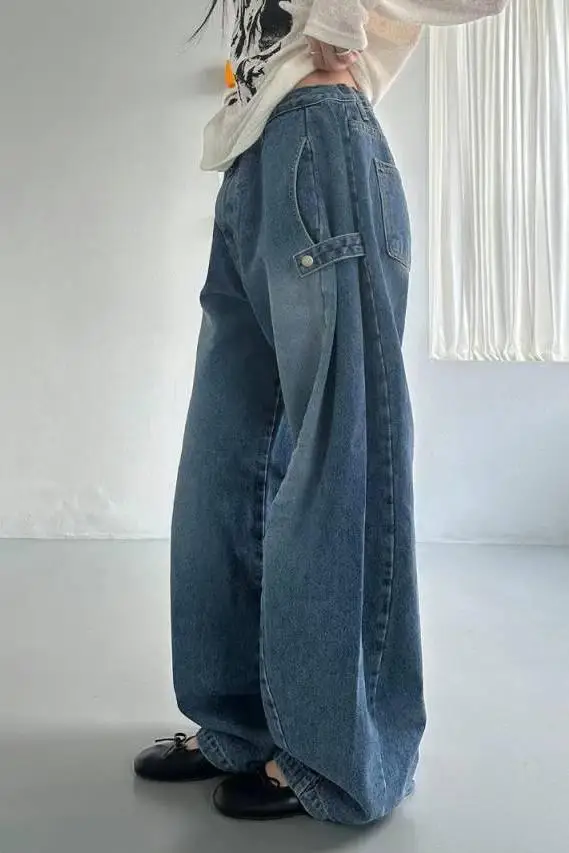 SML 2025 Spring Autumn women high wiast Buttons jeans streetwear trousers Loose Wide Leg denim pants womens (xhN811
SML 2025 Spring Autumn women high wiast Buttons jeans streetwear trousers Loose Wide Leg denim pants womens (xhN811