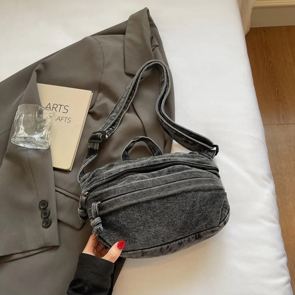Fashion Handbag Retro Denim Bag Underarm Bag Crossbody Bag Spicy Girl Shoulder Bag Armpit Bag Y2K Washed Jean Bag Girls
Fashion Handbag Retro Denim Bag Underarm Bag Crossbody Bag Spicy Girl Shoulder Bag Armpit Bag Y2K Washed Jean Bag Girls