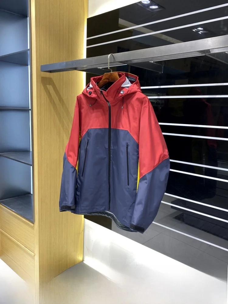 Men's Outdoor Spring Jacket Hard Full Pressure Glue Design Waterproof Hooded Windbreaker Casual Style Polyester Fiber
Men's Outdoor Spring Jacket Hard Full Pressure Glue Design Waterproof Hooded Windbreaker Casual Style Polyester Fiber