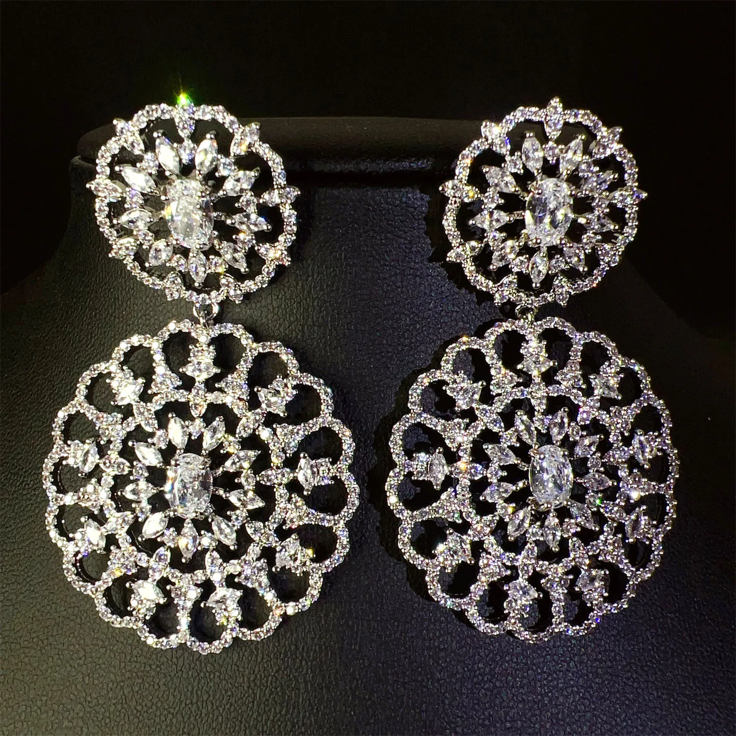 Intricate cubic zirconia large dangle Earrings for women Shiny Heavy Crafted statement earrings round floral Wedding Party
Intricate cubic zirconia large dangle Earrings for women Shiny Heavy Crafted statement earrings round floral Wedding Party