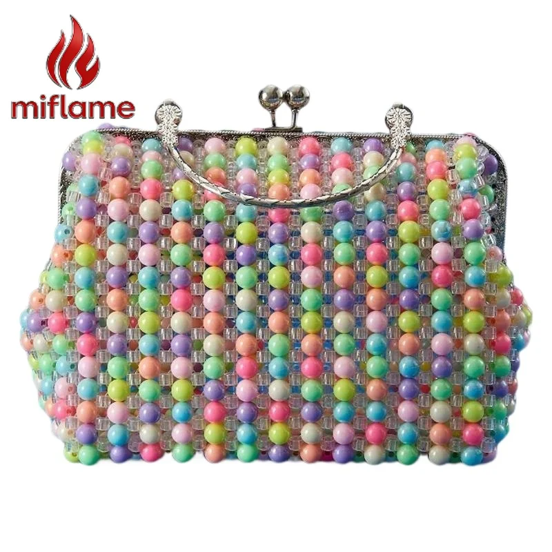 Винтажная сумка-клатч с застежкой Kiss Lock, богато расшитая бисером и мозаикой, с длинным ремешком через плечо для вечерних мероприятий и свадеб
Винтажная сумка-клатч с застежкой Kiss Lock, богато расшитая бисером и мозаикой, с длинным ремешком через плечо для вечерних мероприятий и свадеб