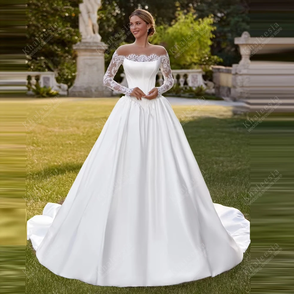 Classic Wedding Dresses A Line Satin Bridal Gowns Lace Appliques Off The Shoulder Robes Simple Vestidos De Novia Customized 2025
Classic Wedding Dresses A Line Satin Bridal Gowns Lace Appliques Off The Shoulder Robes Simple Vestidos De Novia Customized 2025