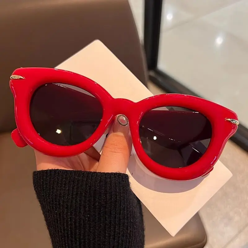 Oversized Round Sun Glasses Women Fashion Vintage Gradient Outdoor Shades Ins Trendy Brand Design Black Sunglasses UV400 Shades
Oversized Round Sun Glasses Women Fashion Vintage Gradient Outdoor Shades Ins Trendy Brand Design Black Sunglasses UV400 Shades