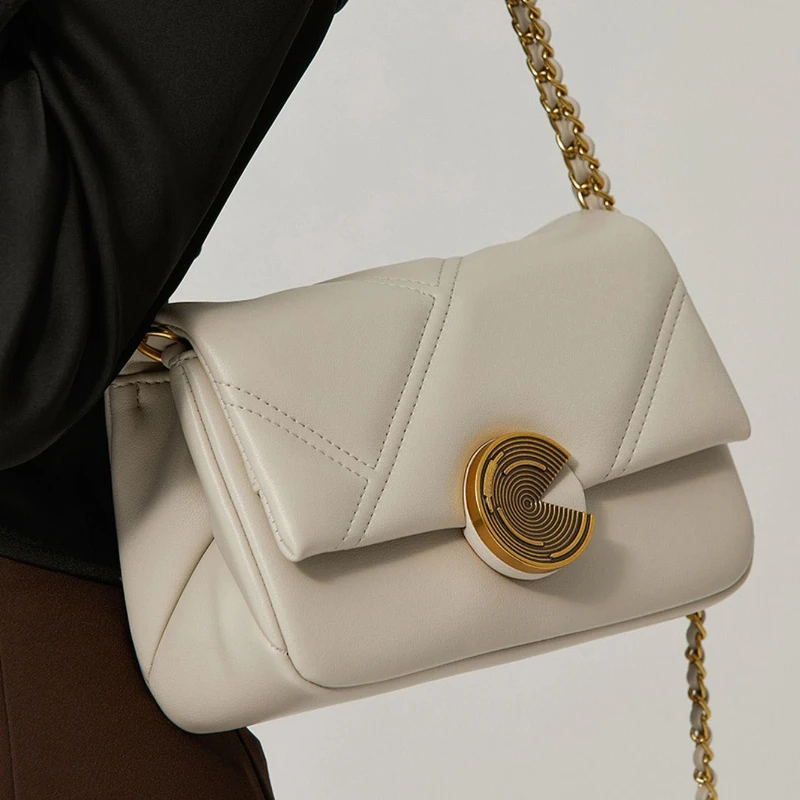 Genuine Leather Shoulder Bags for Women Designer Luxury Purses and Handbags High Quality Women's Cowhide Crossbody Chain Bag
Genuine Leather Shoulder Bags for Women Designer Luxury Purses and Handbags High Quality Women's Cowhide Crossbody Chain Bag