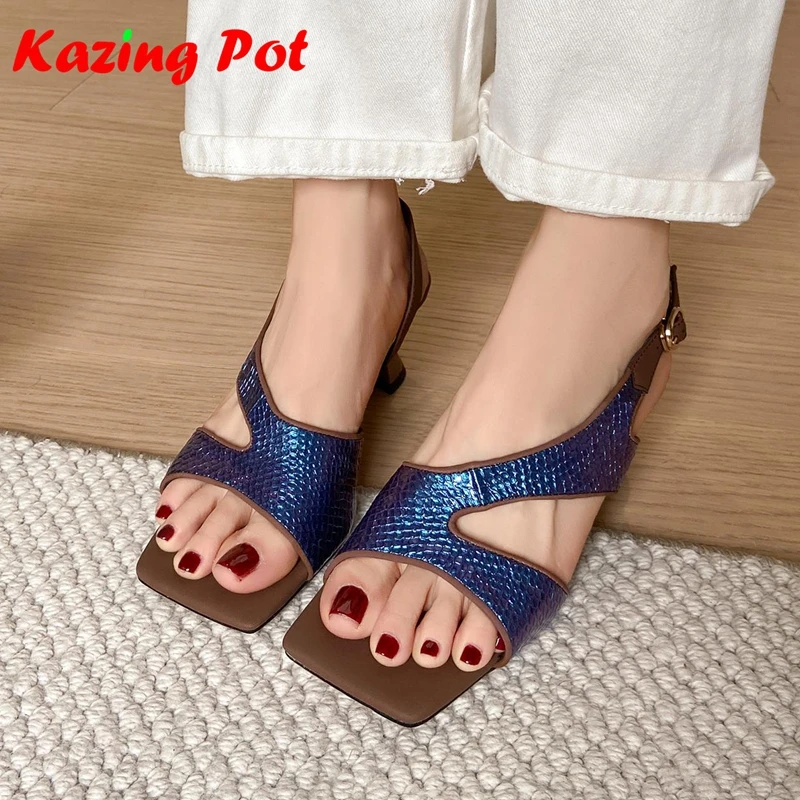 Женские сандалии Krazing Pot из овчины, летние, роскошные, на высоком каблуке, с открытым носком, в необычном стиле, в стиле преппи, высокого качества
Женские сандалии Krazing Pot из овчины, летние, роскошные, на высоком каблуке, с открытым носком, в необычном стиле, в стиле преппи, высокого качества
