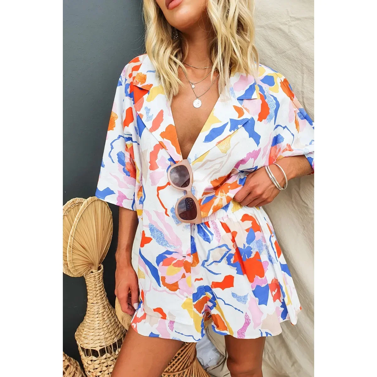 Lapel Casual Multi-color Set Women Spring Summer New Loose Elastic Waist Two-piece Set Short Sleeve Shirts & Shorts Pants
Lapel Casual Multi-color Set Women Spring Summer New Loose Elastic Waist Two-piece Set Short Sleeve Shirts & Shorts Pants