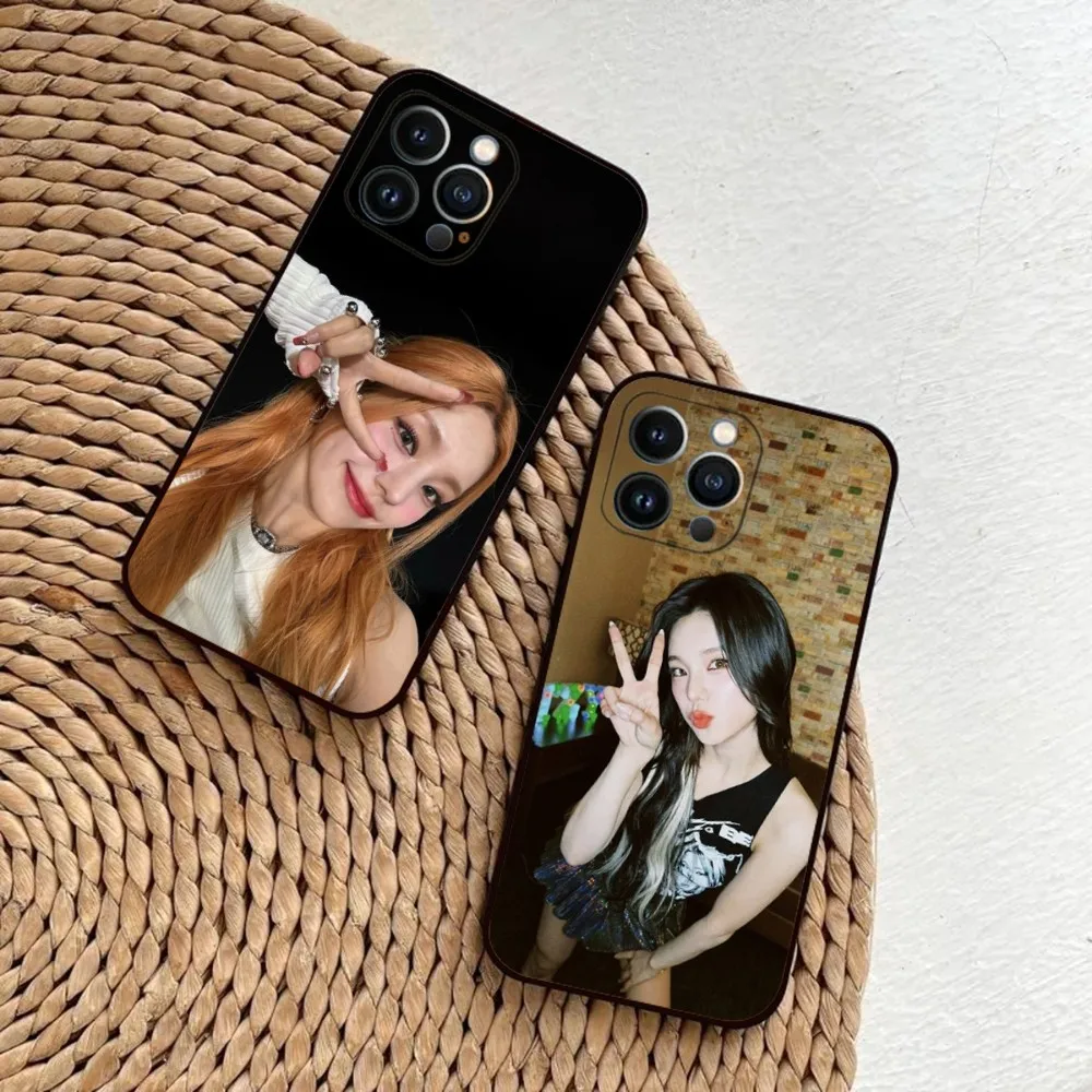 Hwang Y-Yeji Phone Case For iPhone 15,14,13,12,11,Plus,Pro Max,XS,X,XR,SE,Mini,8,7 I-ITZY Soft Silicone Black Cover
Hwang Y-Yeji Phone Case For iPhone 15,14,13,12,11,Plus,Pro Max,XS,X,XR,SE,Mini,8,7 I-ITZY Soft Silicone Black Cover