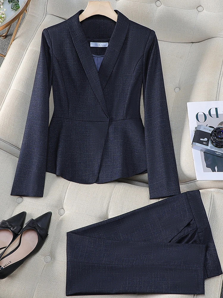 Elegant Professional Women's Suit Jacket Early Autumn New Style Commute Friendly Workwear Simple Design Long Sleeve Coat
Elegant Professional Women's Suit Jacket Early Autumn New Style Commute Friendly Workwear Simple Design Long Sleeve Coat