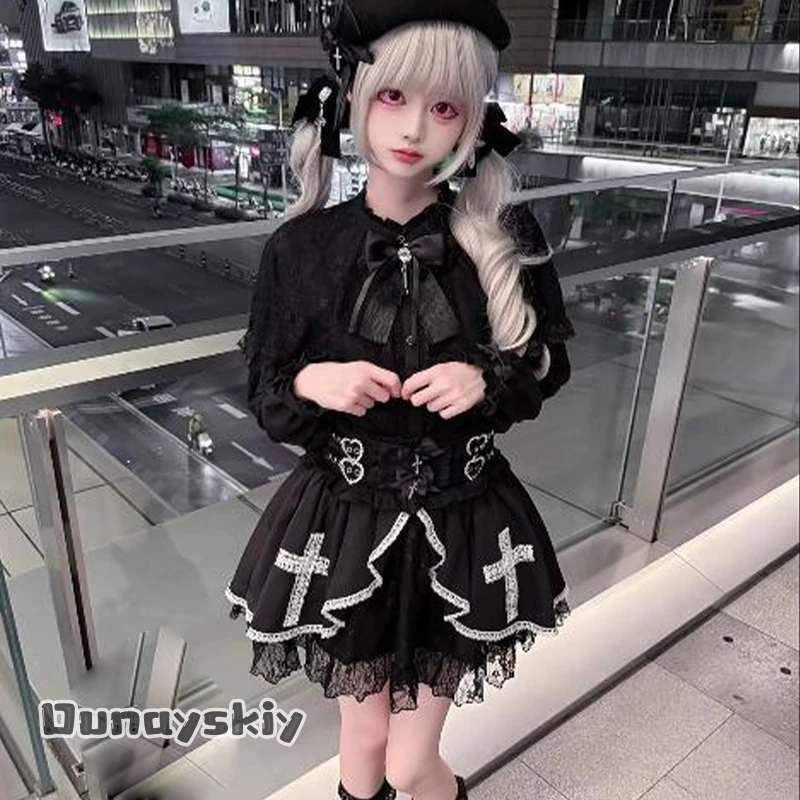 aB0PRCS*/New Dark Style Lace Cloak Camisole Set Gothic Sexy Two Piece Top Tokisaki Kurumi Cosplay Costume Jirai Kei Party Kawaii
aB0PRCS*/New Dark Style Lace Cloak Camisole Set Gothic Sexy Two Piece Top Tokisaki Kurumi Cosplay Costume Jirai Kei Party Kawaii