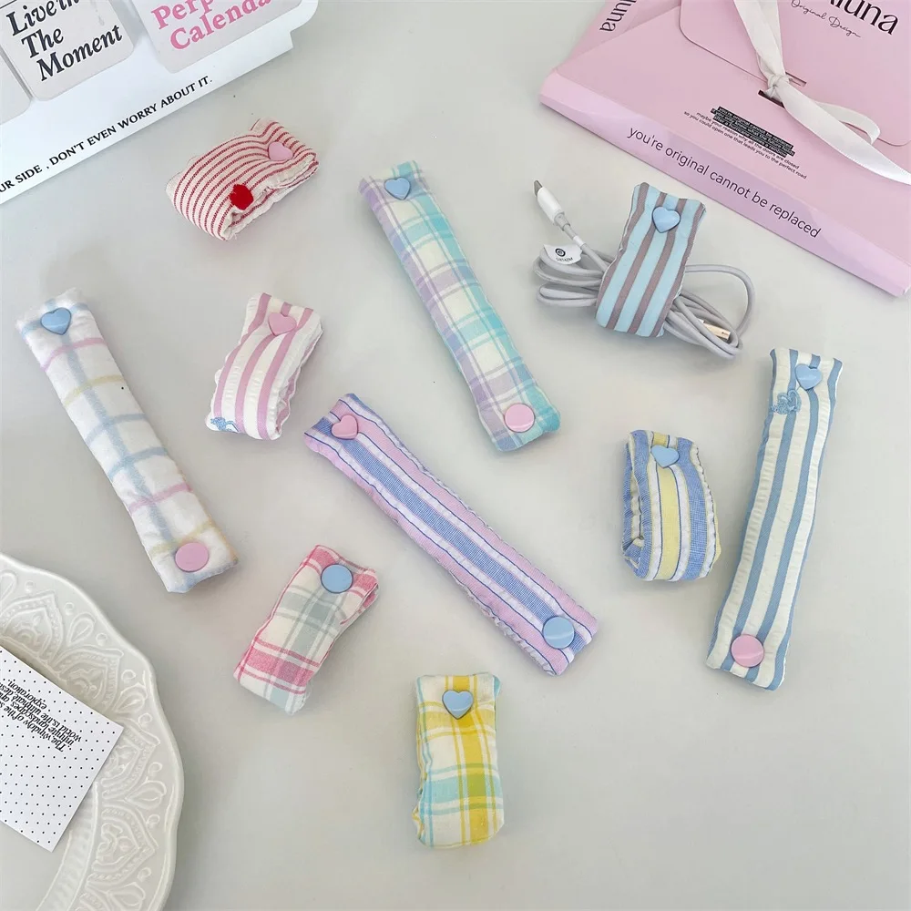 INS Sweet Simplicity Striped Fabric Snap Cable Organizer Travel Portable Reusable Cord Wrap for Earphone Charging Wire
INS Sweet Simplicity Striped Fabric Snap Cable Organizer Travel Portable Reusable Cord Wrap for Earphone Charging Wire